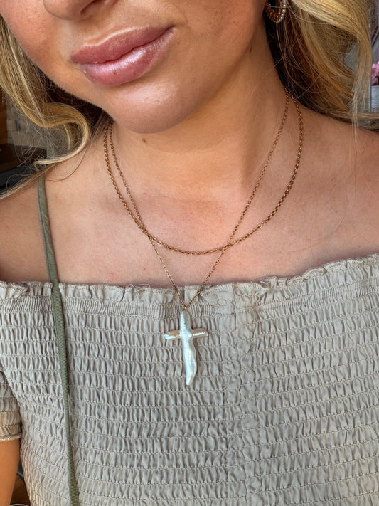 AMANDA NECKLACE