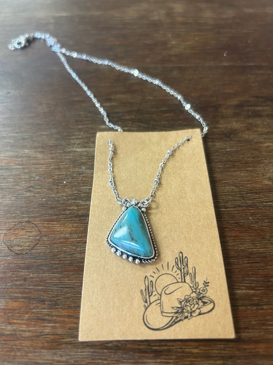 Small turquoise pendant necklace